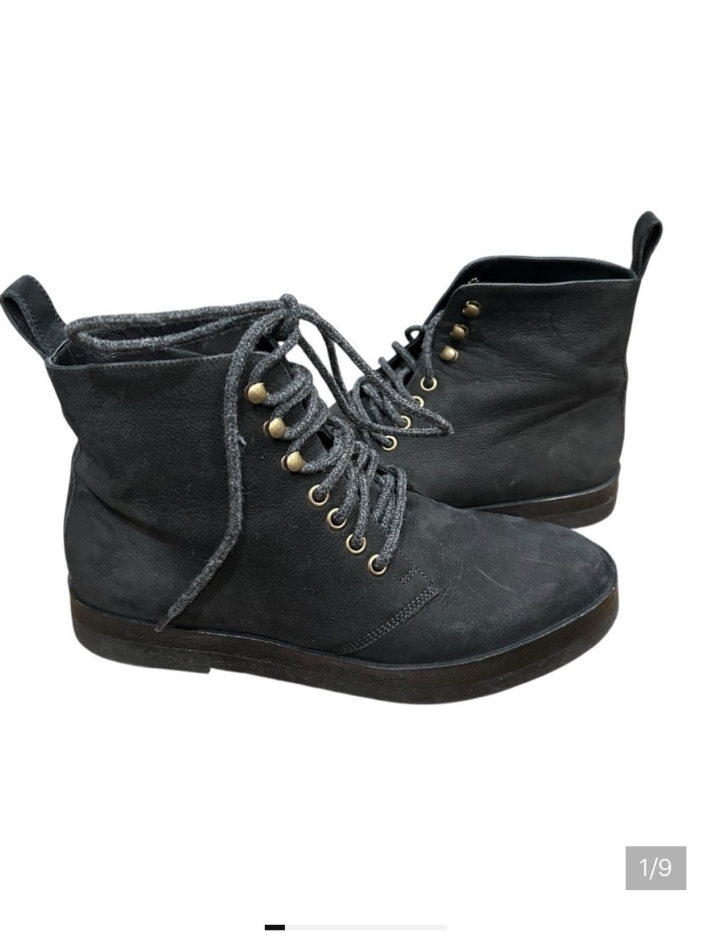 Jenni Kayne black Oiled Leather Canyon lace up
Suede Boot size 37 US 7 combat